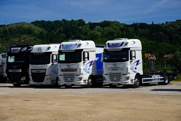 TRUCK